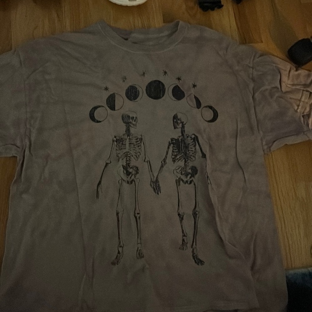 Oversized graphic tee